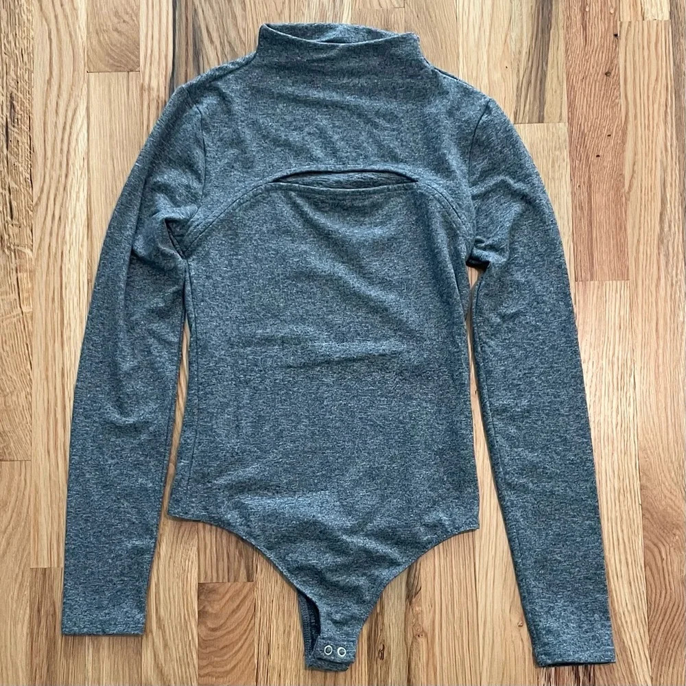 Express Gray Long-Sleeve Mock Neck Bodysuit
